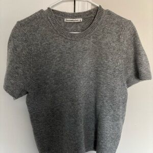 Abercrombie & Fitch Heather Gray Crew Neck Sweater